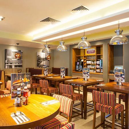 Premier Inn London Hackney 외부 사진